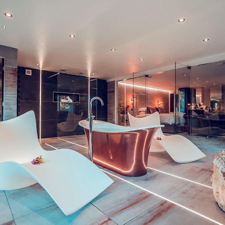 Aphrodites Group - Luxury Hot Tub Suites In Central Lake District! Боунес-он-Уиндермер Экстерьер фото