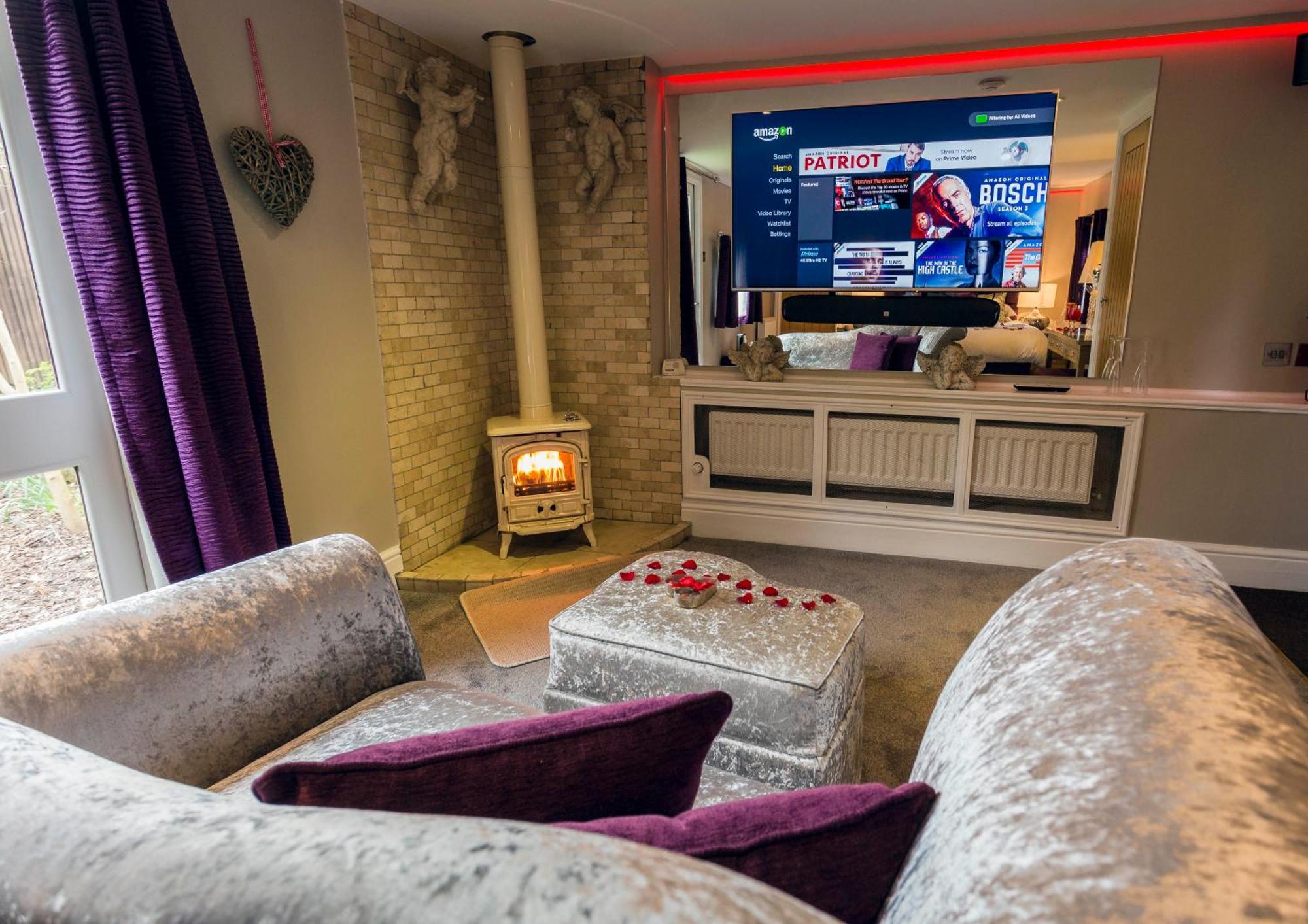 Aphrodites Group - Luxury Hot Tub Suites In Central Lake District! Боунес-он-Уиндермер Экстерьер фото