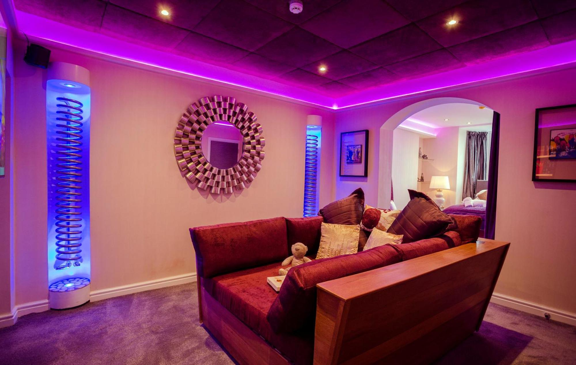 Aphrodites Group - Luxury Hot Tub Suites In Central Lake District! Боунес-он-Уиндермер Экстерьер фото